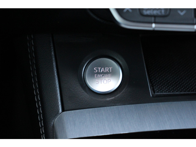 Audi Q5 50 TFSI e S edition Competition | PHEV | VC | Sfeerverlichting | Trekhaak | 20'' | ACC