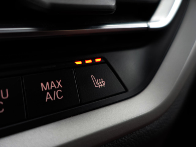 BMW 3 Serie 320e M Performance Aut- Harman Kardon, CarPlay, Keyless, Standkachel, Xenon Led, Sport Leder Interieur