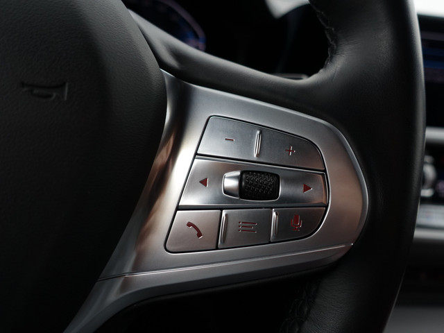 BMW 3 Serie 320e M Performance Aut- Harman Kardon, CarPlay, Keyless, Standkachel, Xenon Led, Sport Leder Interieur