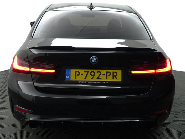 BMW 3 Serie 320e M Performance Aut- Harman Kardon, CarPlay, Keyless, Standkachel, Xenon Led, Sport Leder Interieur