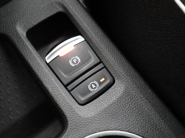 Renault Captur 1.0 TCe 100 PK INTENS + APPLE CARPLAY   SFEERVERLICHTING   TREKHAAK
