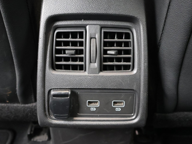 Renault Captur 1.0 TCe 100 PK INTENS + APPLE CARPLAY   SFEERVERLICHTING   TREKHAAK