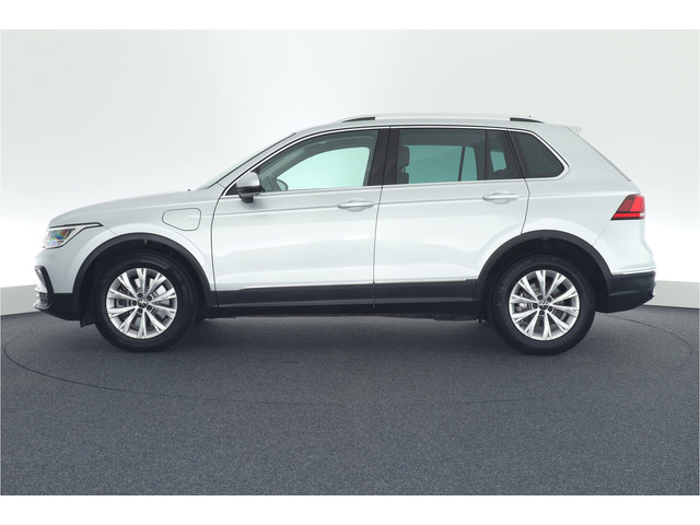 Volkswagen Tiguan 1.4 TSI 245pk eHybrid Trekhaak Keyless Camera Virtual Cockpit Navigatie
