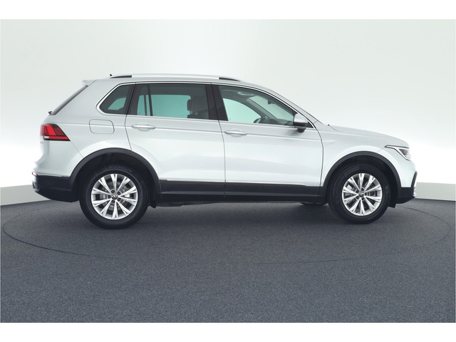 Volkswagen Tiguan 1.4 TSI 245pk eHybrid Trekhaak Keyless Camera Virtual Cockpit Navigatie