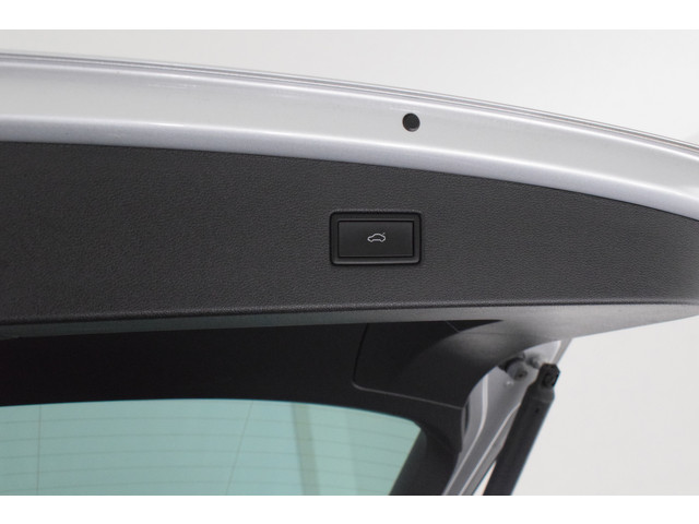 Volkswagen Tiguan 1.4 TSI 245pk eHybrid Trekhaak Keyless Camera Virtual Cockpit Navigatie