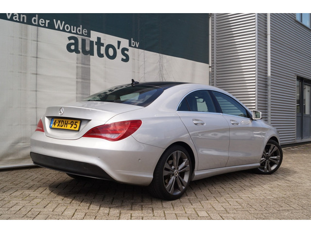 Mercedes-Benz CLA 180 Ambition -LEER-NAVI-PDC-XENON-CRUISE-