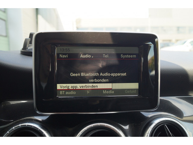 Mercedes-Benz CLA 180 Ambition -LEER-NAVI-PDC-XENON-CRUISE-