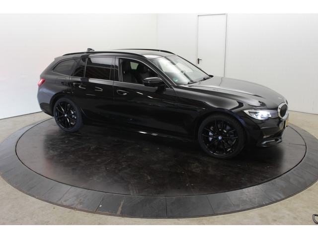BMW 3 Serie 330e PHEV | M Sport | Elek trekhaak | Garantie | 19 |