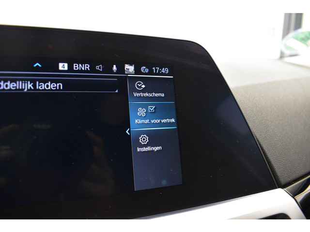 BMW 3 Serie 330e PHEV | M Sport | Elek trekhaak | Garantie | 19 |