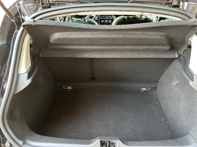 Renault Clio 0.9 TCe Limited   Ketting is vervangen