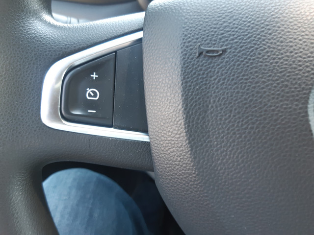 Renault Master 145Pk Extra hoge Laadbak 2.30 hoog Laadklep Airco Cruise