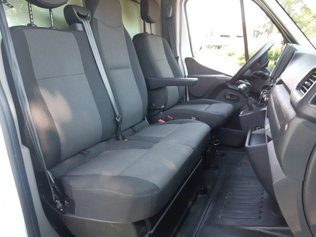 Renault Master 145Pk Extra hoge Laadbak 2.30 hoog Laadklep Airco Cruise