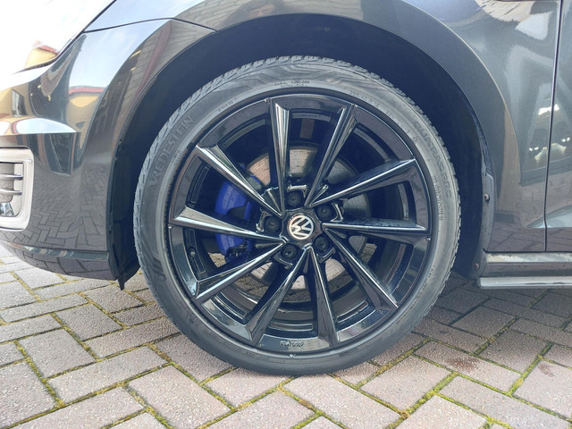 Volkswagen Golf 1.4 TSI GTE Connected Series | Trekhaak | NL auto