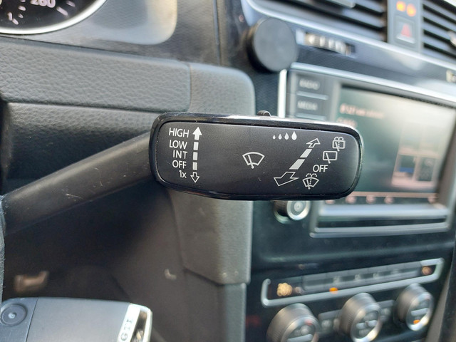 Volkswagen Golf 1.4 TSI GTE Connected Series | Trekhaak | NL auto