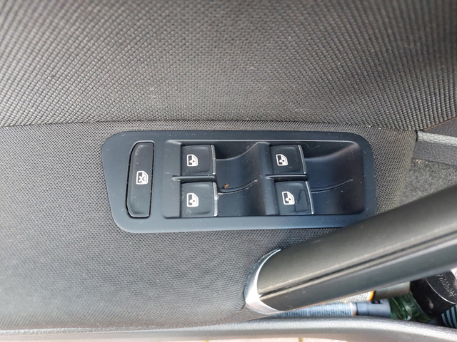 Volkswagen Golf 1.4 TSI GTE Connected Series | Trekhaak | NL auto