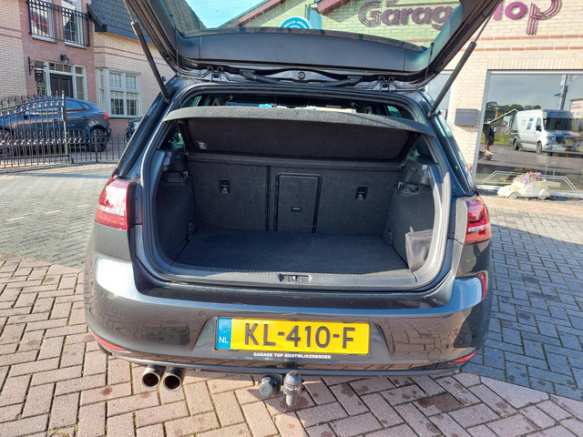 Volkswagen Golf 1.4 TSI GTE Connected Series | Trekhaak | NL auto