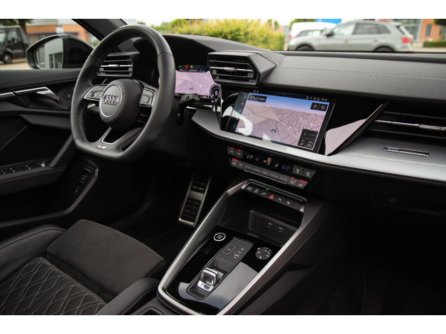 Audi A3 Sportback 40 TFSI e PHEV S Edition S-line 204pk S-Tronic! Panoramadak|Virtual Cockpit|Kuipstoelen elektrisch|Matrix|Black