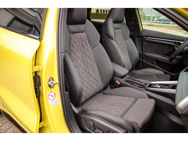 Audi A3 Sportback 40 TFSI e PHEV S Edition S-line 204pk S-Tronic! Panoramadak|Virtual Cockpit|Kuipstoelen elektrisch|Matrix|Black