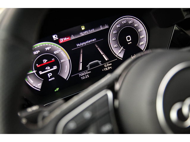 Audi A3 Sportback 40 TFSI e PHEV S Edition S-line 204pk S-Tronic! Panoramadak|Virtual Cockpit|Kuipstoelen elektrisch|Matrix|Black