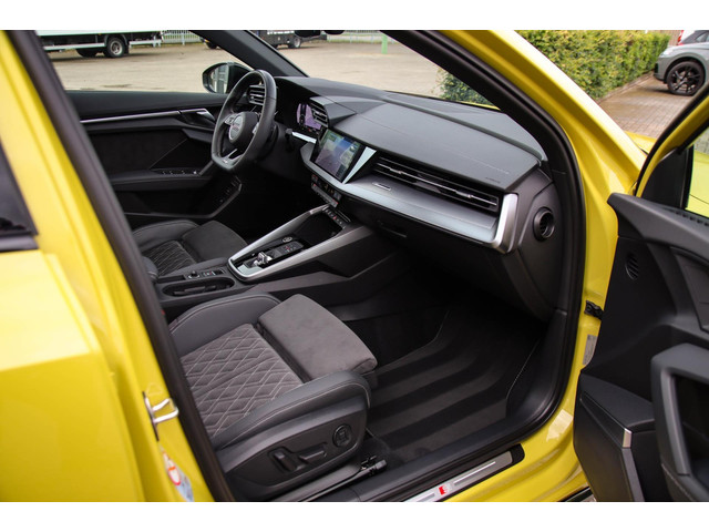 Audi A3 Sportback 40 TFSI e PHEV S Edition S-line 204pk S-Tronic! Panoramadak|Virtual Cockpit|Kuipstoelen elektrisch|Matrix|Black