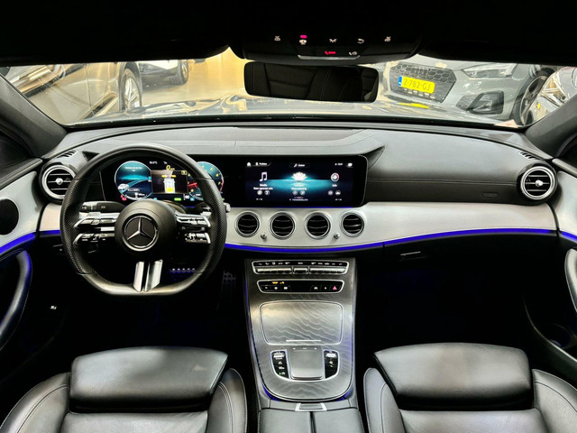 Mercedes-Benz E-Klasse E200e AMG Aut*Led*Navi*Ambiant*Leder*360
