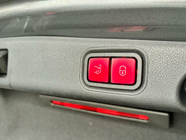 Mercedes-Benz E-Klasse E200e AMG Aut*Led*Navi*Ambiant*Leder*360