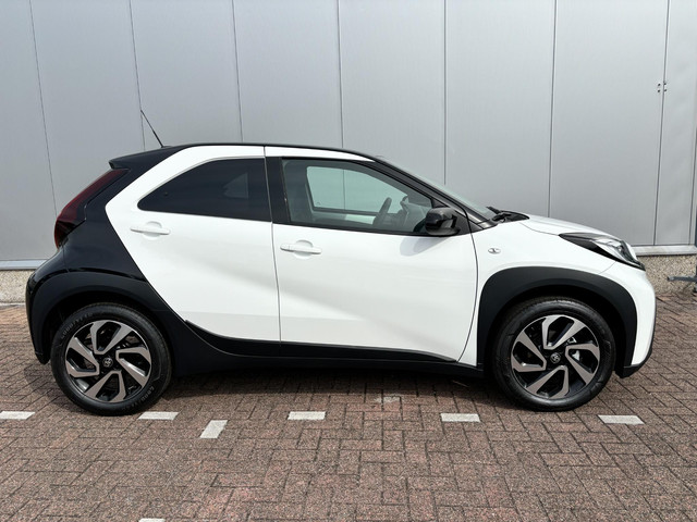toyota-aygo-x-1.0-vvt-i-mt-pulse--apple-carplay--android-auto--parkeercamera--snel-leverbaar