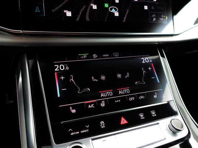 Audi Q8 55 TFSI e Quattro S Competition Aut- Panoramadak, Design Leder, Bang Olufsen, Head Up, Sfeerverlichting, Memory, CarPlay