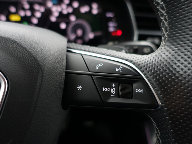 Audi Q8 55 TFSI e Quattro S Competition Aut- Panoramadak, Design Leder, Bang Olufsen, Head Up, Sfeerverlichting, Memory, CarPlay