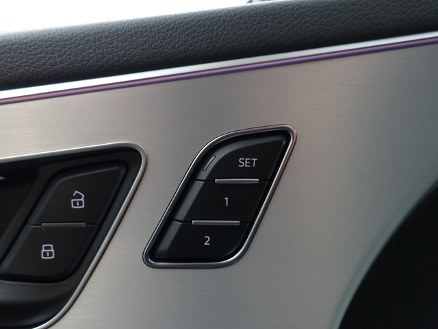 Audi Q8 55 TFSI e Quattro S Competition Aut- Panoramadak, Design Leder, Bang Olufsen, Head Up, Sfeerverlichting, Memory, CarPlay