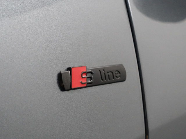 Audi Q8 55 TFSI e Quattro S Competition Aut- Panoramadak, Design Leder, Bang Olufsen, Head Up, Sfeerverlichting, Memory, CarPlay