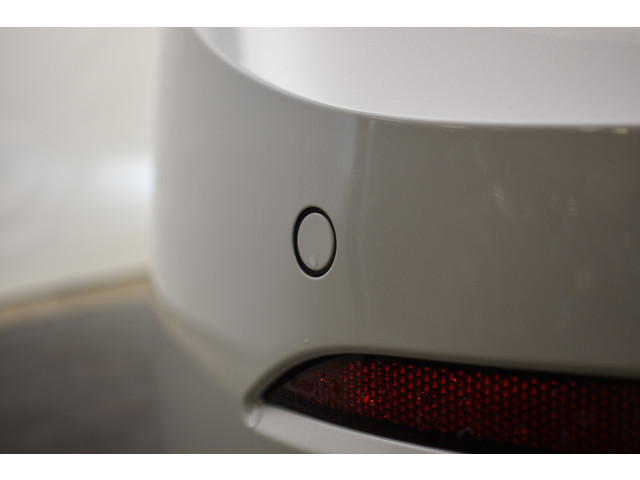 Volkswagen Golf GTE 245Pk SOH 93% Trekhaak Panodak Camera Stuur Stoel Verwarming Parelmoer lak