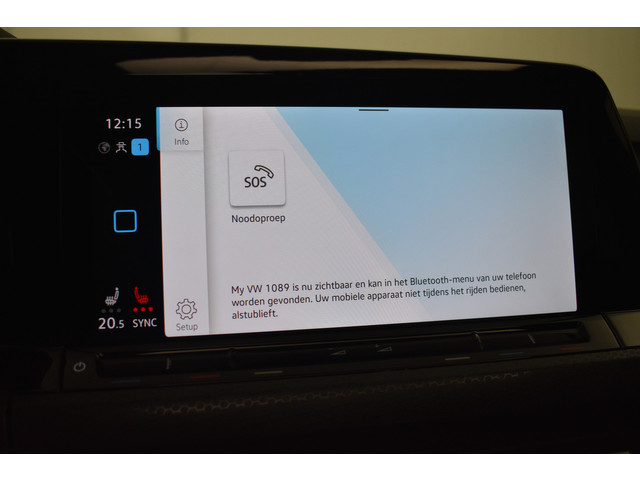 Volkswagen Golf GTE 245Pk SOH 93% Trekhaak Panodak Camera Stuur Stoel Verwarming Parelmoer lak