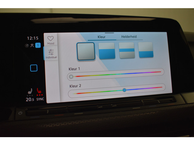 Volkswagen Golf GTE 245Pk SOH 93% Trekhaak Panodak Camera Stuur Stoel Verwarming Parelmoer lak
