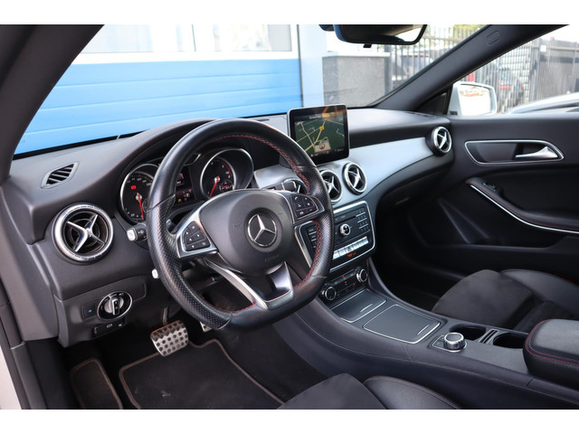 Mercedes-Benz CLA Shooting Brake 200d AMG Airco, Trekhaak, Camera, Stoelverwarming