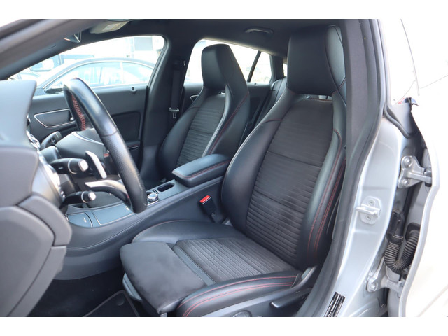 Mercedes-Benz CLA Shooting Brake 200d AMG Airco, Trekhaak, Camera, Stoelverwarming