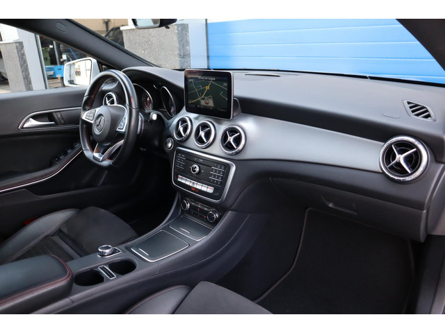 Mercedes-Benz CLA Shooting Brake 200d AMG Airco, Trekhaak, Camera, Stoelverwarming