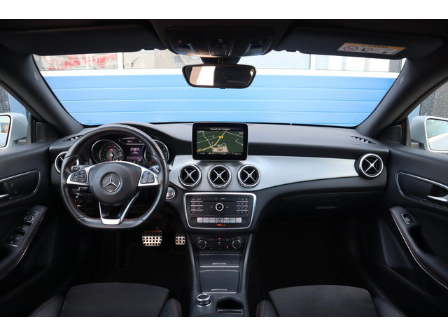 Mercedes-Benz CLA Shooting Brake 200d AMG Airco, Trekhaak, Camera, Stoelverwarming