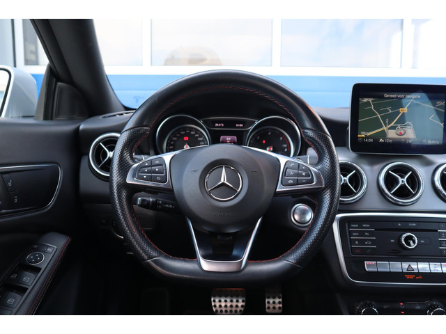Mercedes-Benz CLA Shooting Brake 200d AMG Airco, Trekhaak, Camera, Stoelverwarming