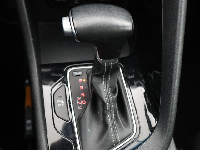 Kia Niro 1.6 GDi HYBRID EDITION *DEALER ONDERH.* + APPLE CARPLAY CAMERA TREKHAAK STOEL STUURWIELVERWARMING