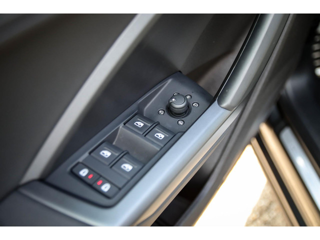 Audi Q3 Sportback 35 TFSI 1.5TFSI S Line Pro Line S 150pk S-Tronic! Panoramadak|Virtual Cockpit|LED Matrix|Leder|CarPlay|Black|20