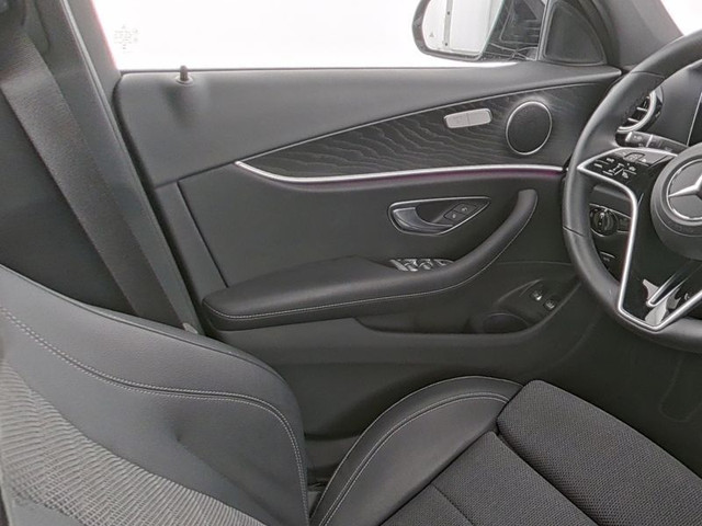 Mercedes-Benz E-Klasse 300 e Avantgarde Distronic WideScreen LED Camera