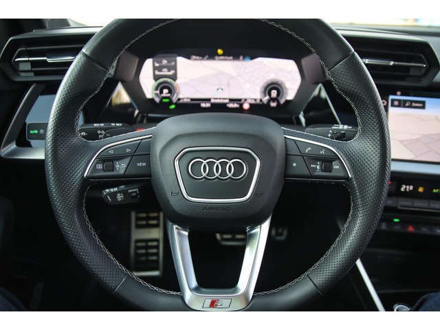 Audi A3 Sportback 40 TFSI e PHEV S Edition S-line 204pk S-Tronic! 1e|DLR|Panoramadak|Virtual Cockpit|Kuipstoelen|LED Matrix|Black