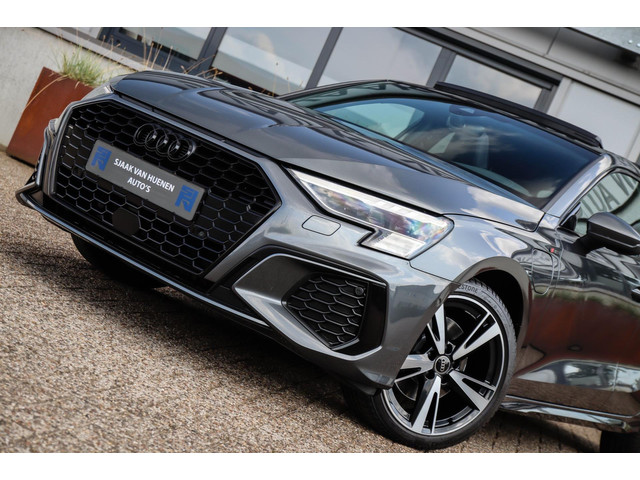 Audi A3 Sportback 40 TFSI e PHEV S Edition S-line 204pk S-Tronic! 1e|DLR|Panoramadak|Virtual Cockpit|Kuipstoelen|LED Matrix|Black