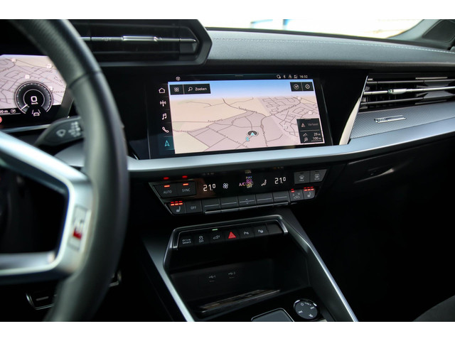 Audi A3 Sportback 40 TFSI e PHEV S Edition S-line 204pk S-Tronic! 1e|DLR|Panoramadak|Virtual Cockpit|Kuipstoelen|LED Matrix|Black