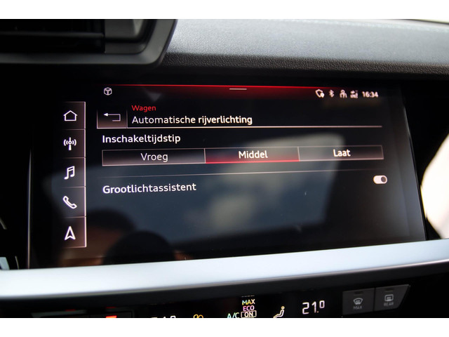 Audi A3 Sportback 40 TFSI e PHEV S Edition S-line 204pk S-Tronic! 1e|DLR|Panoramadak|Virtual Cockpit|Kuipstoelen|LED Matrix|Black