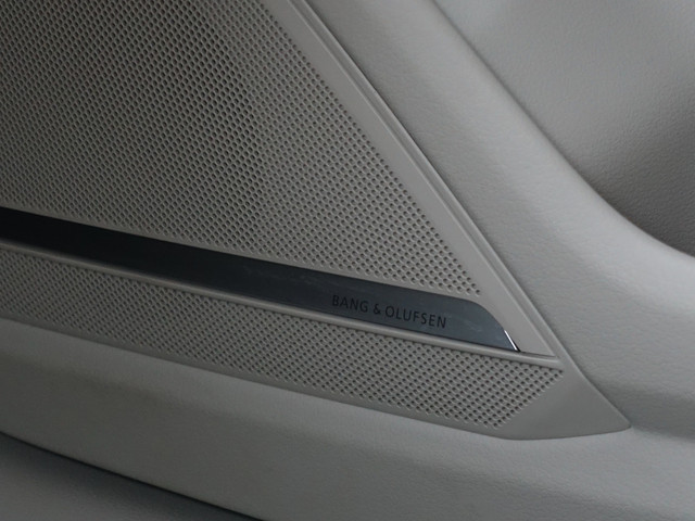 Audi A6 Limousine 45 TFSI S edition Aut- Bang Olufsen, 360 Camera, Sfeerverlichting, Ada Cruise, Memory, Dynamic Select