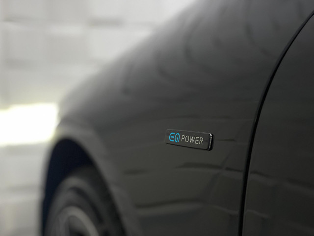 Mercedes-Benz CLA 250 e AMG NIGHT SFEER CAMERA
