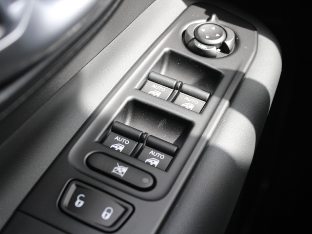 Jeep Renegade 4xe 240 Plug-in Hybrid Electric New Upland | Clima | Apple Carplay | Adapt. Cruise | Dakrails | Priv. Glass | LED | Navi | 17 |