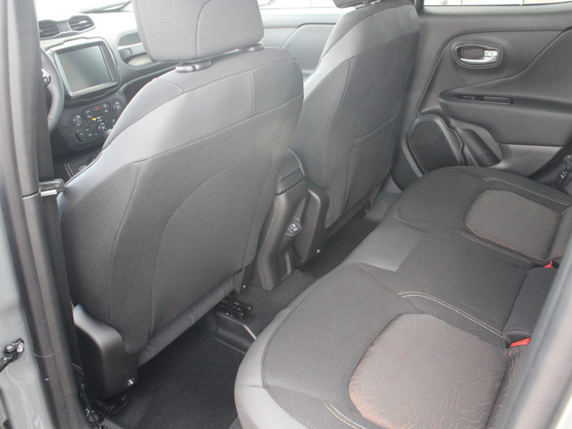 Jeep Renegade 4xe 240 Plug-in Hybrid Electric New Upland | Clima | Apple Carplay | Adapt. Cruise | Dakrails | Priv. Glass | LED | Navi | 17 |